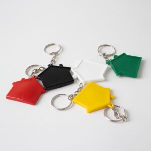 Chaveiro plástico formato casa personalizado