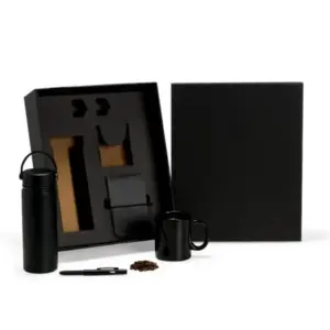 Kit garrafa preta caneca e bloco de anotações personalizado