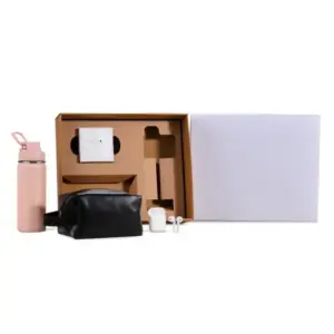 Kit garrafa térmica nécessaire e fone Bluetooth pêssego personalizado