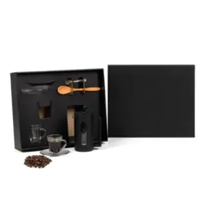 Kit para café cafeteira prensa e xícaras com pires personalizado